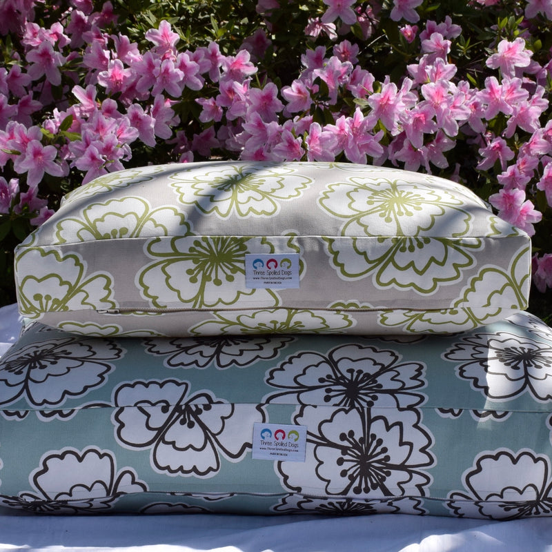 Snappy Poppy Canvas Dog Bed Collection